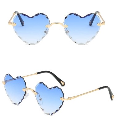 Damskie okulary przeciwsłoneczne Serca Glamour bezramkowe SKK-02D