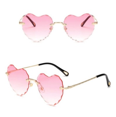 Damskie okulary przeciwsłoneczne Serca Glamour bezramkowe SKK-02E