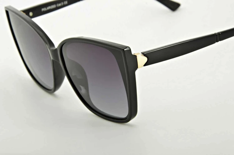 Okulary damskie polaryzacyjne Kocie czarne POL-861