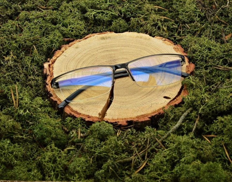 Korekcyjne okulary moc: +1,00 PLUSY z filtrem BLUE LIGHT do komputera i czytania ST313