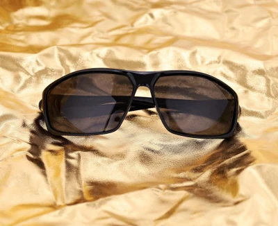 Męskie sportowe okulary przeciwsłoneczne czarne z polaryzacją SPD190A