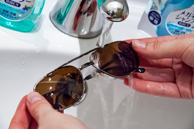 Opakowanie Uzupełniające szamponu do okularów o zapachu kwiatowym 160ml