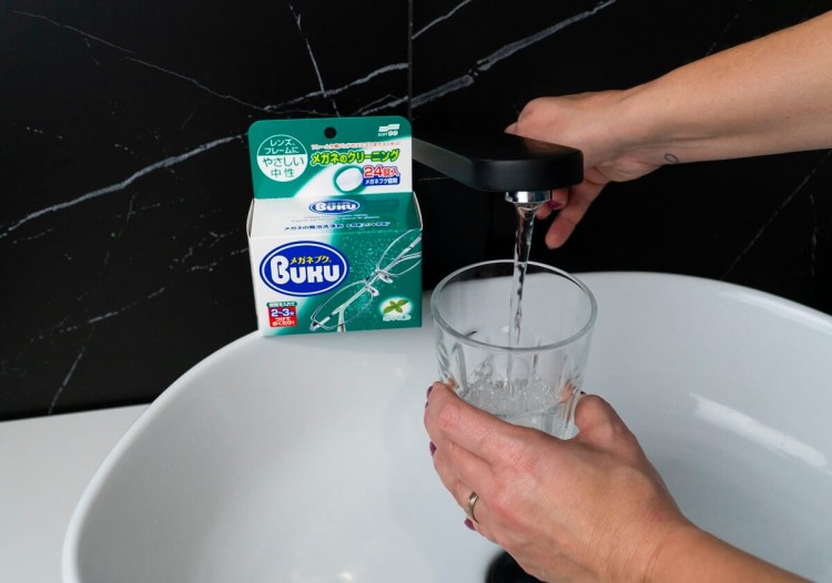 Japońskie Musujące tabletki czyszczące do okularów 24 szt