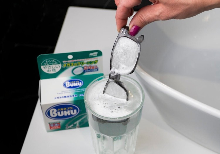 Japońskie Musujące tabletki czyszczące do okularów 24 szt