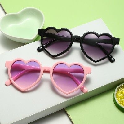 Okulary przeciwsłoneczne dla dziewczynki Serce STKD-03 czarne