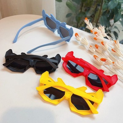 Okulary przeciwsłoneczne dla dzieci Transformers STKD-05B czerwone