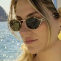 Damskie okulary przeciwsłoneczne SKK-05 modelka.jpg