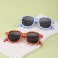 Okulary przeciwsłoneczne polaryzacyjne dla dzieci 4-7 lat POL-JR-56 baner--.jpg
