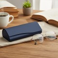 Granatowe etui na okulary korekcyjne zamykane na magnes STHC-93A real.jpg