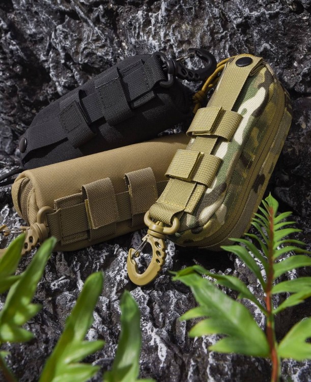 Taktyczne etui na okulary - KHAKI mocne z karabińczykiem ET-137B