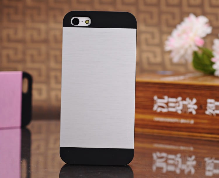 iPhone 5 / iPod 5G aluminiowe etui srebrne motomo