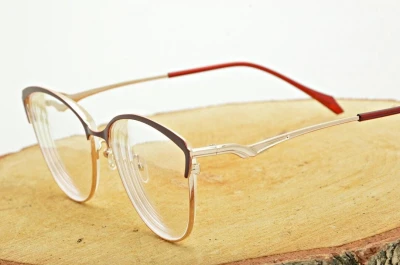 Plusy +1.50 damskie okulary do czytania korekcyjne z antyrefleksem ST317AR ze skazą!